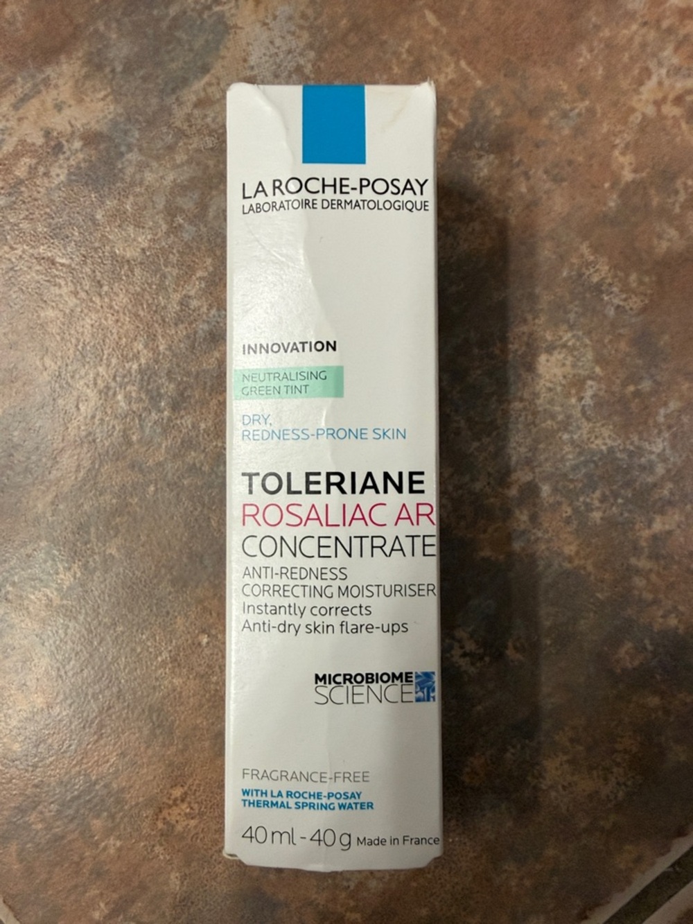 Toleriane Rosaliac AR Concentrate - Redness Correcting Moisturiser (White)